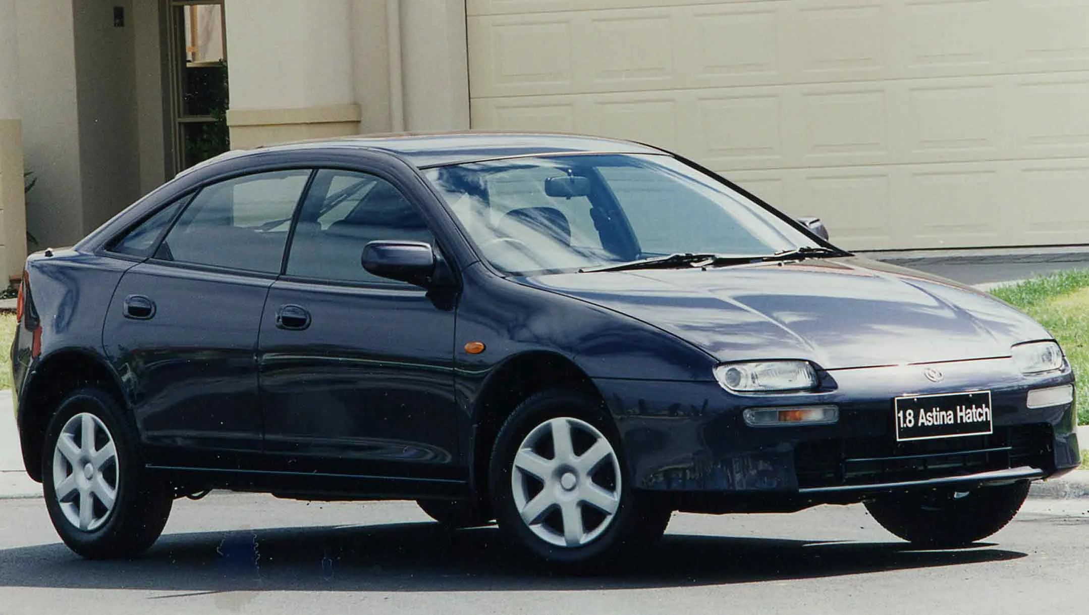 1994 Mazda 323